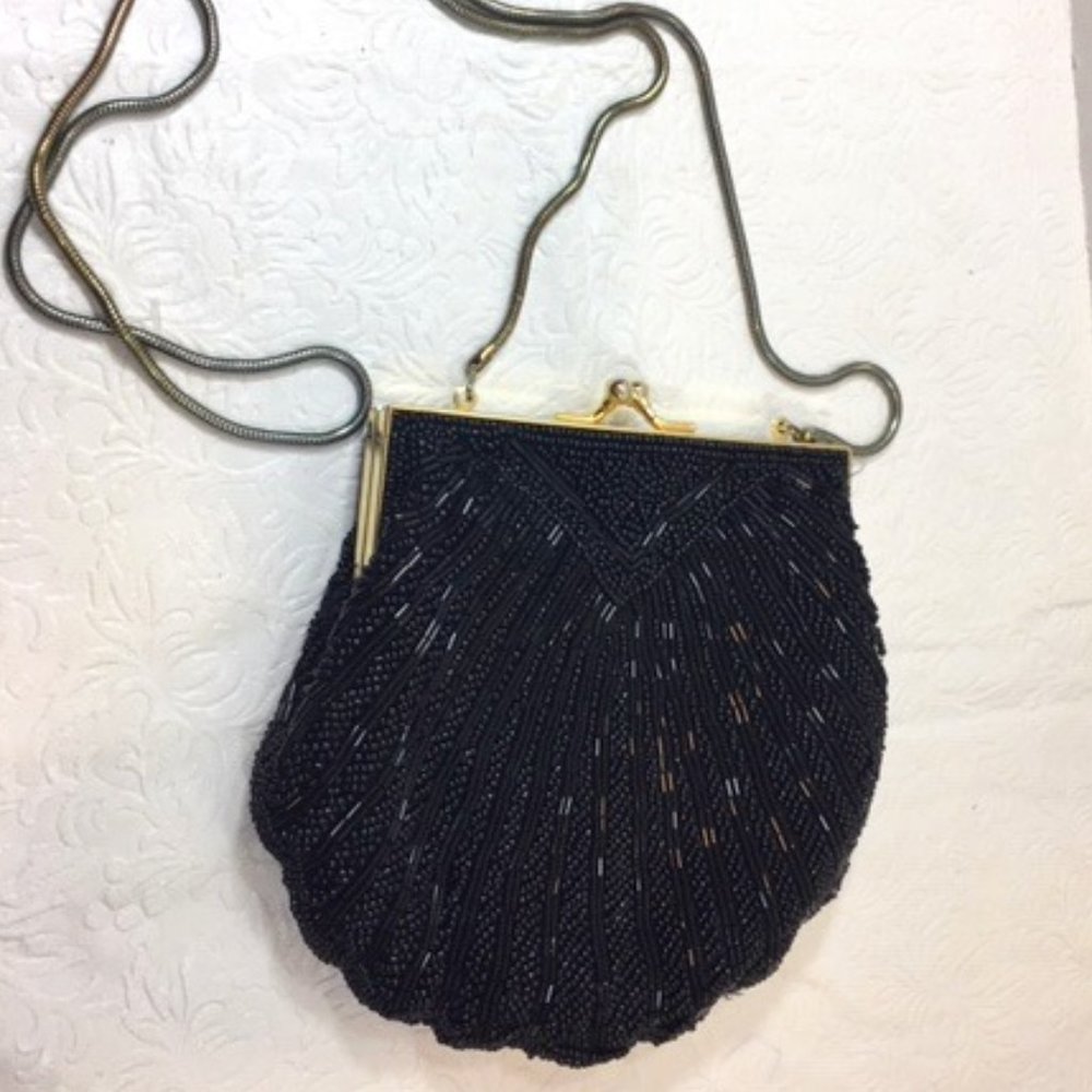 Black Beaded Clam Shell Design Evening Kiss Lock Clutch Purse Crossbody